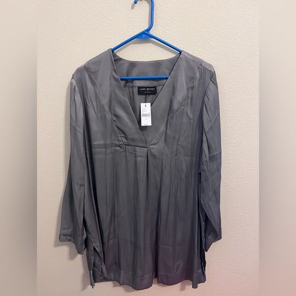 LANE BRYANT - Long-Sleeve V-Neck Satin Tunic - Picture 4 of 5